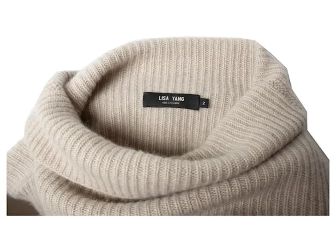 Autre Marque Lisa Yang, cuello de tortuga acanalado en beige 