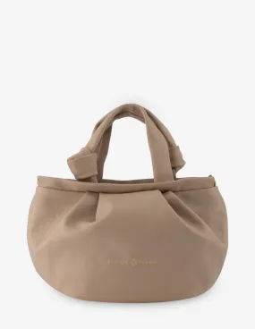 Bolso de mano en piel color arena con asas tipo nudo para mujer