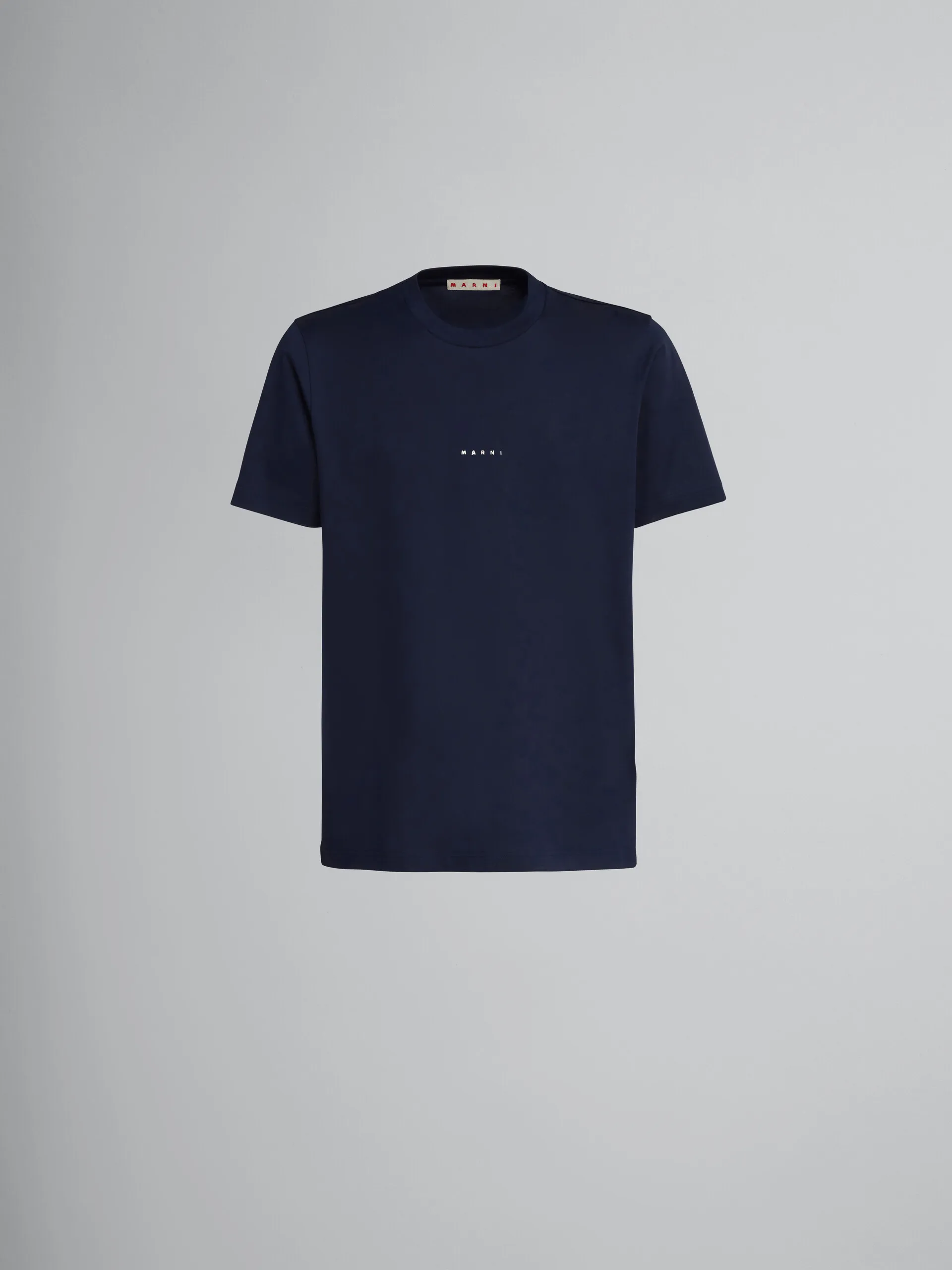 Camiseta azul oscuro de algodón ecológico con logotipo