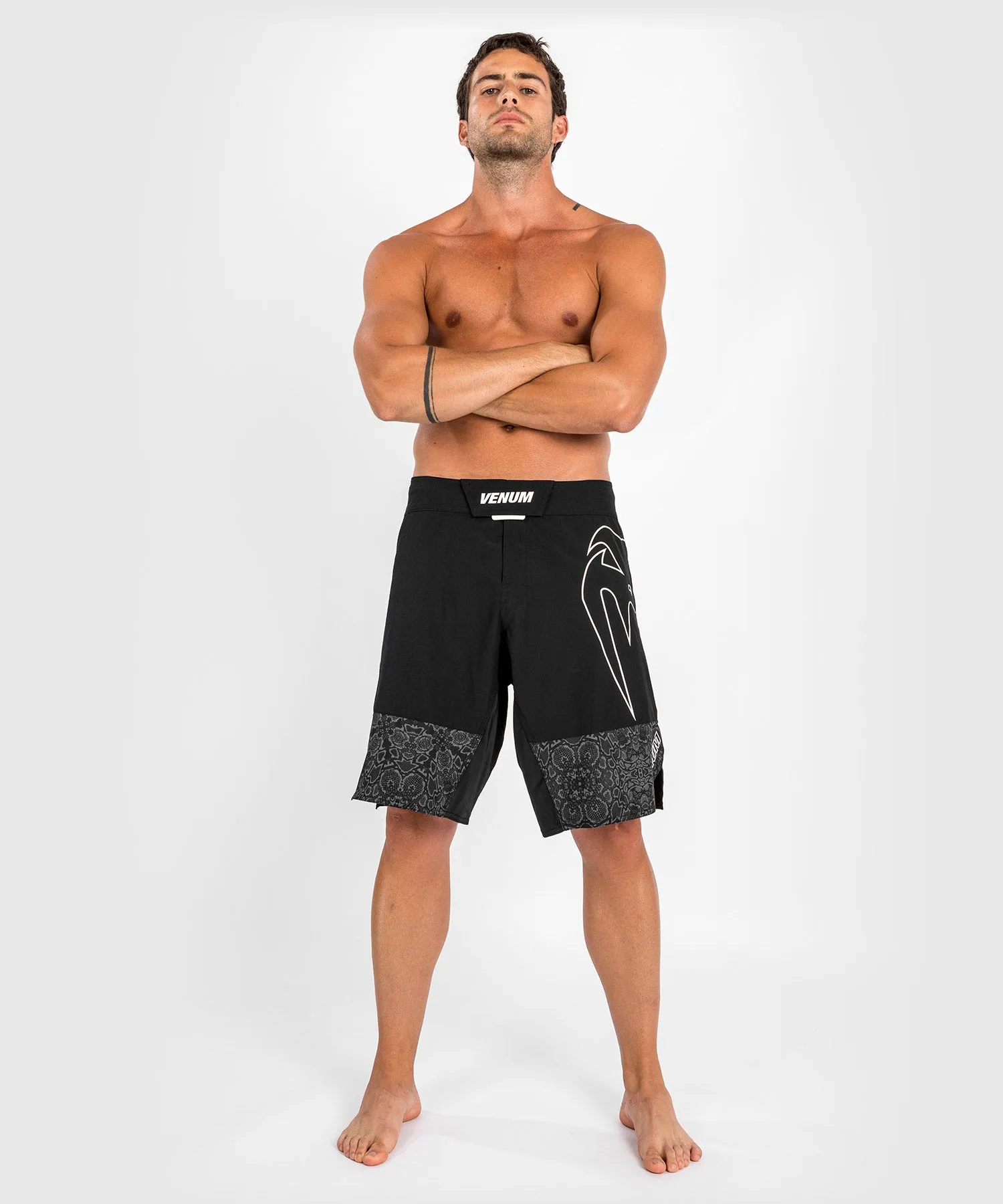 Pantalones cortos de lucha LIGHT 4.0 Venum - Negro/Blanco