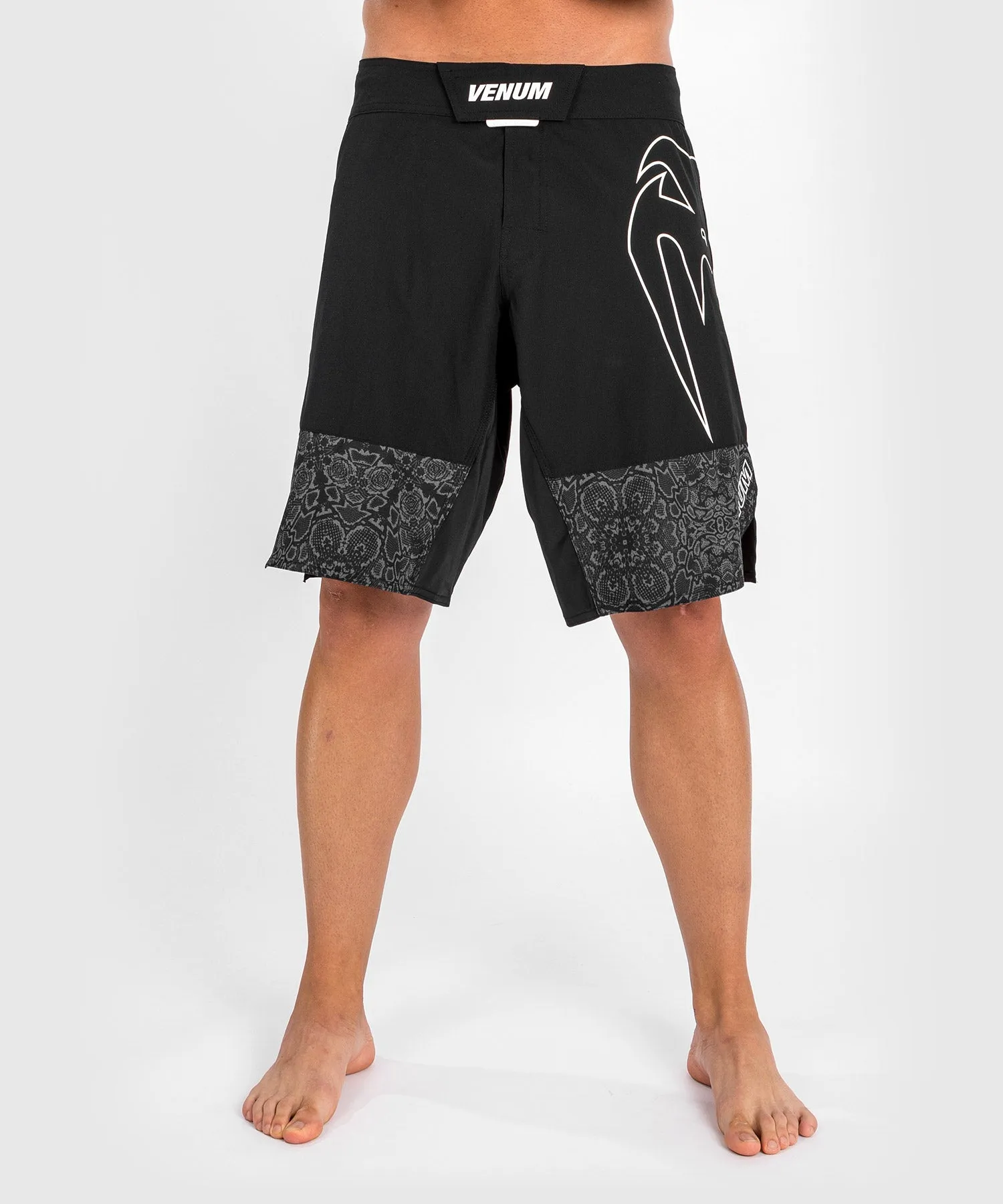 Pantalones cortos de lucha LIGHT 4.0 Venum - Negro/Blanco