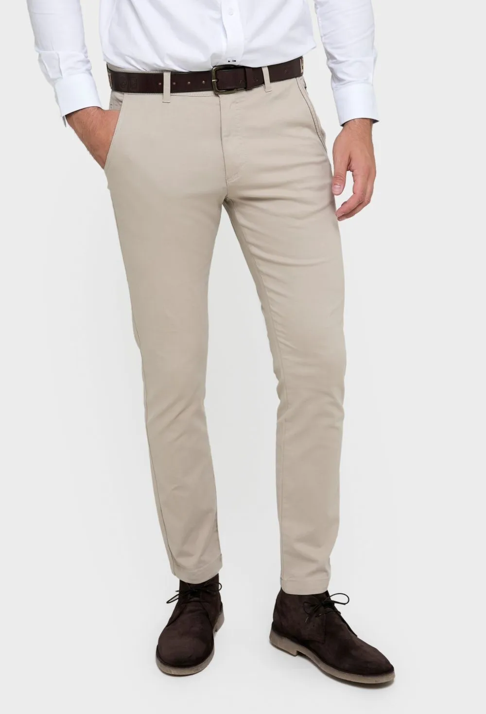 Pantalón chino regular fit beige