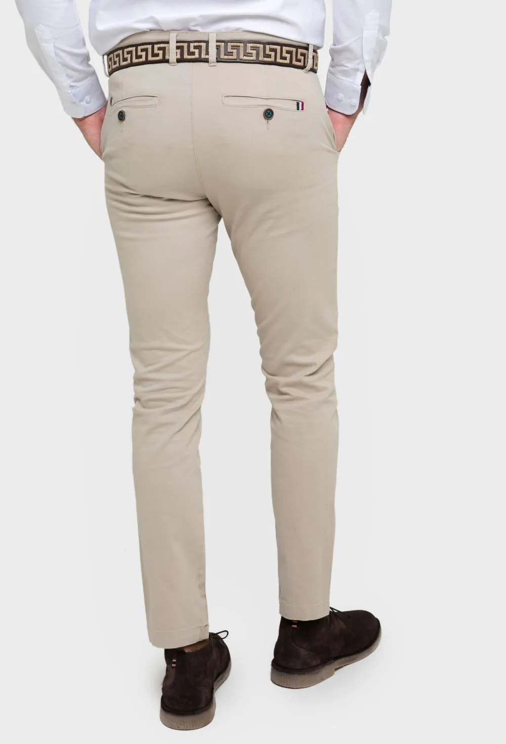 Pantalón chino regular fit beige