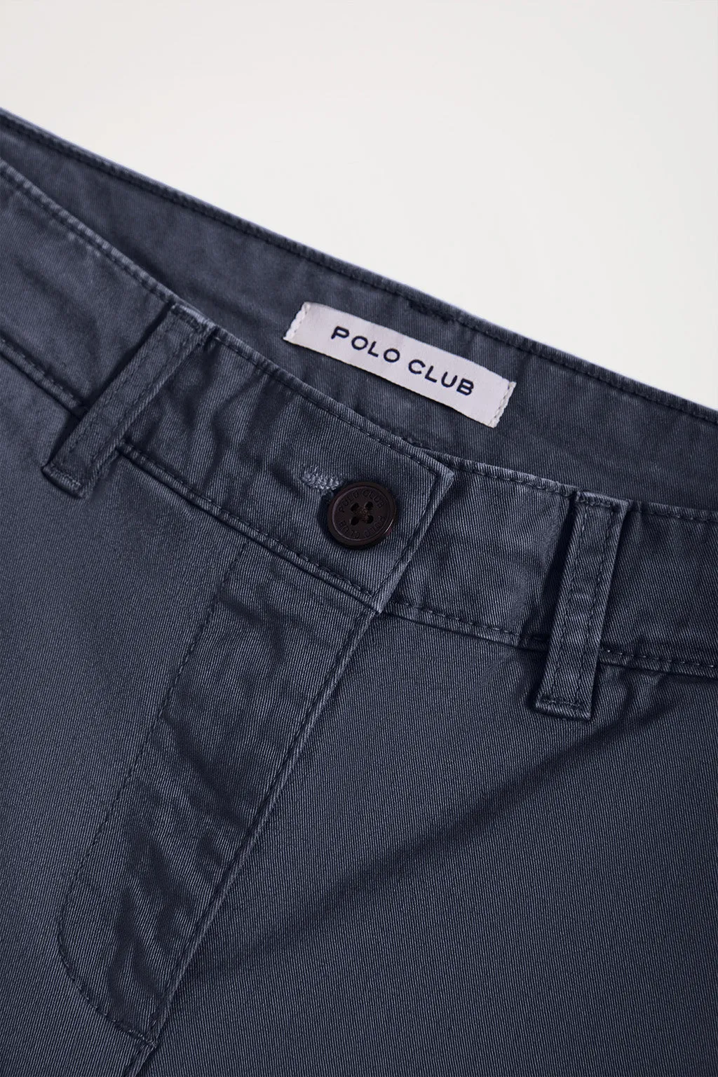 Pantalón chino Slim fit azul denim con detalle Polo Club