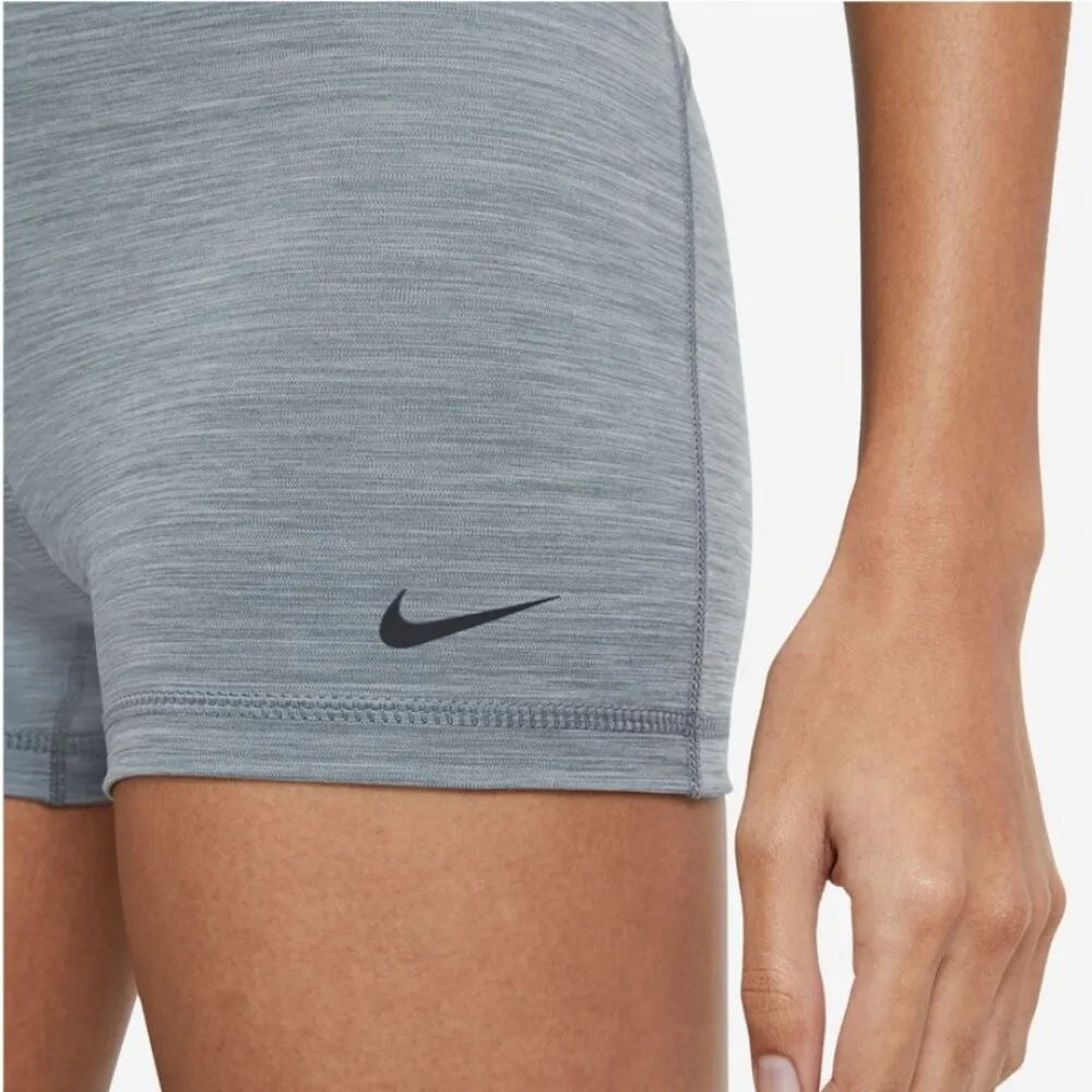 SHORT NIKE W NP PRO 365 3IN GRIS CZ9857-084