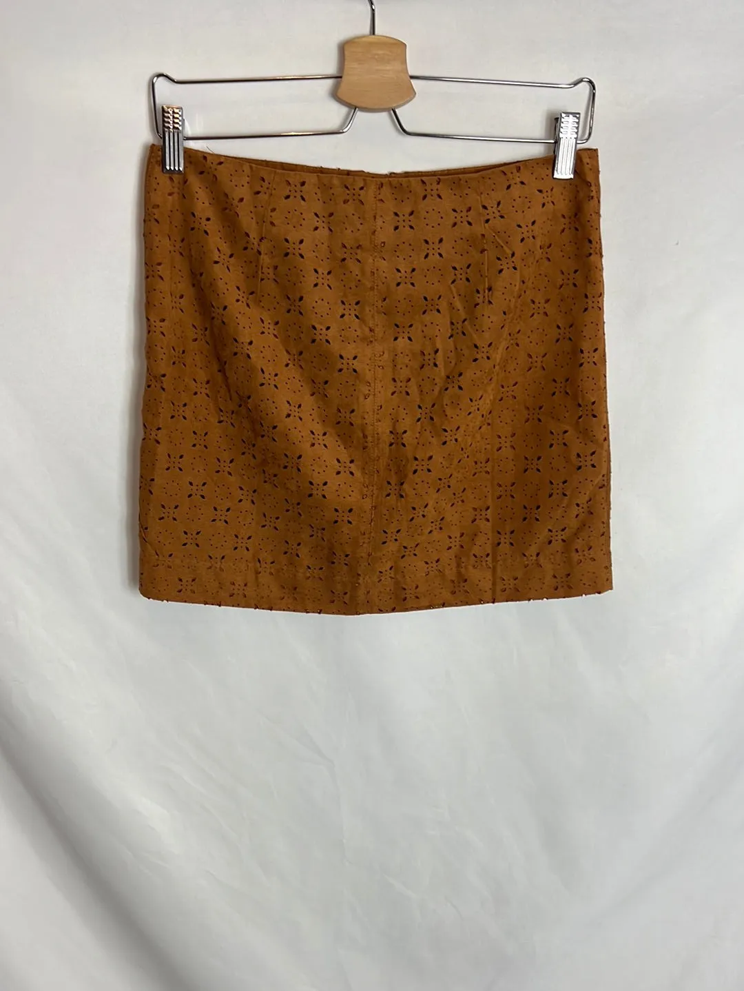 SPRINGFIELD. Falda camel troquelada. T 36