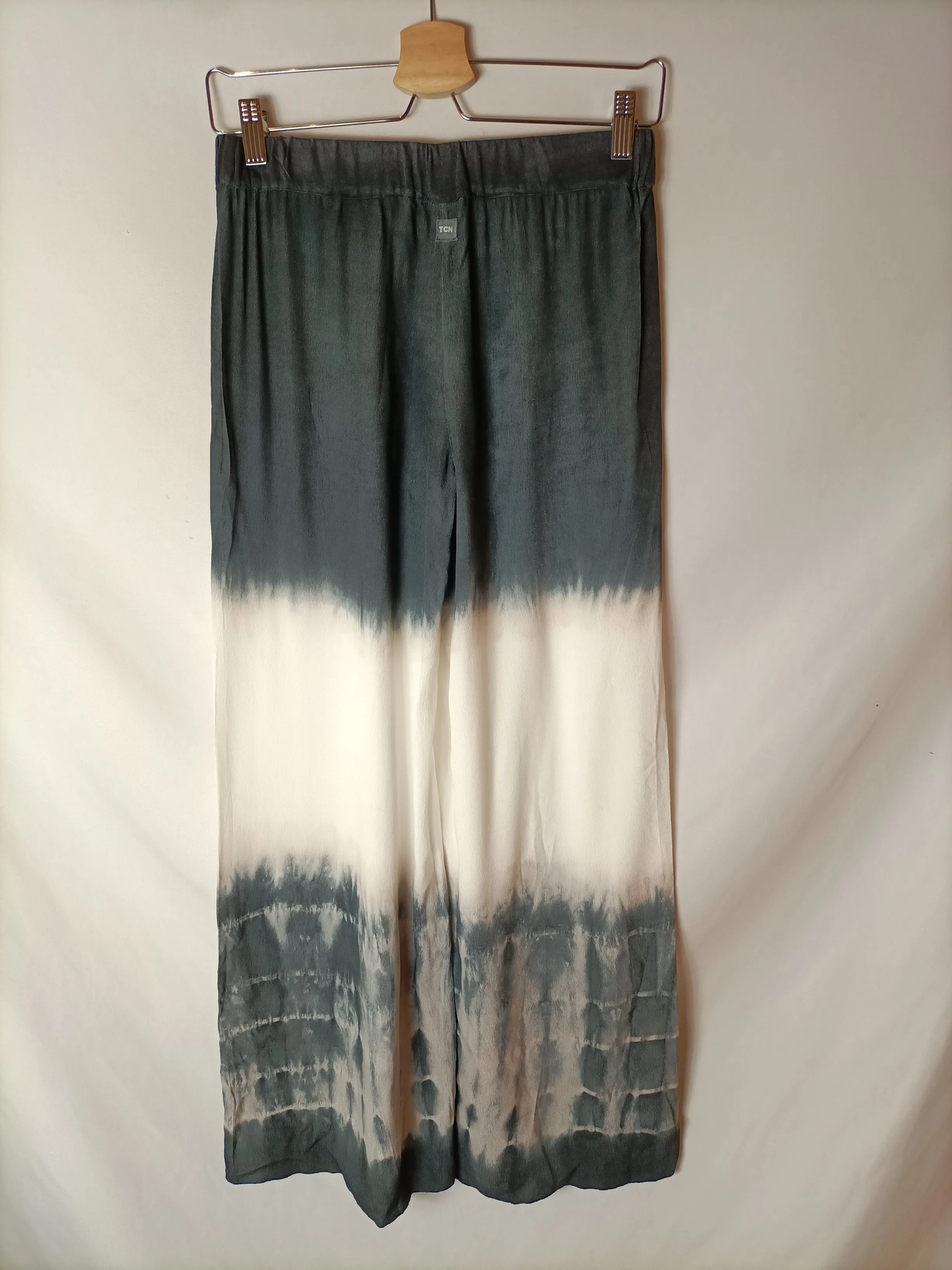 TCN. Pantalón fluido tie dye azul. T S